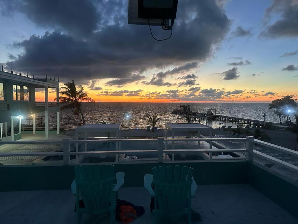 Island Magic Villas Caye Caulker Bagian luar foto