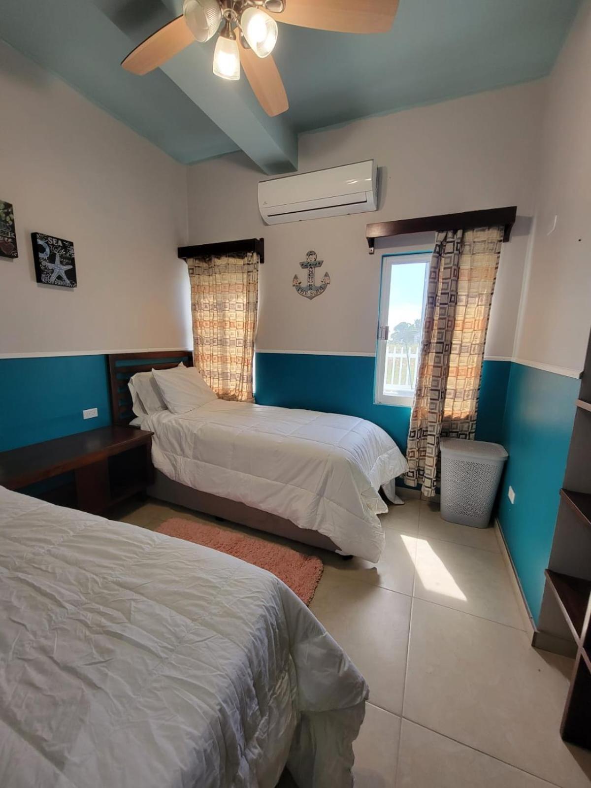 Island Magic Villas Caye Caulker Bagian luar foto